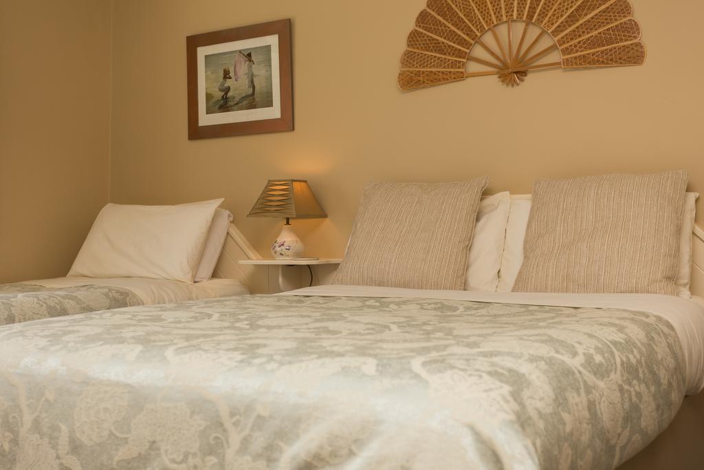 Fern Rock Bed And Breakfast Dromin Dış mekan fotoğraf